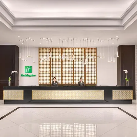 马尼拉广场假日酒店